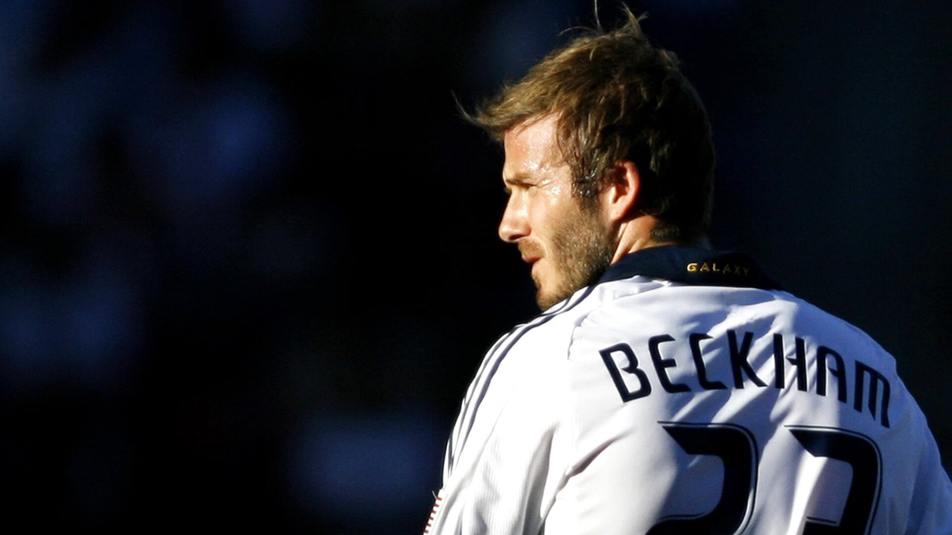 AYX SPORTS-球员在高压防守下的应变技巧，高压击球